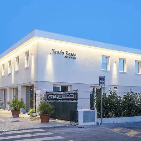 Tenda Rossa 3* Marina Di Carrara